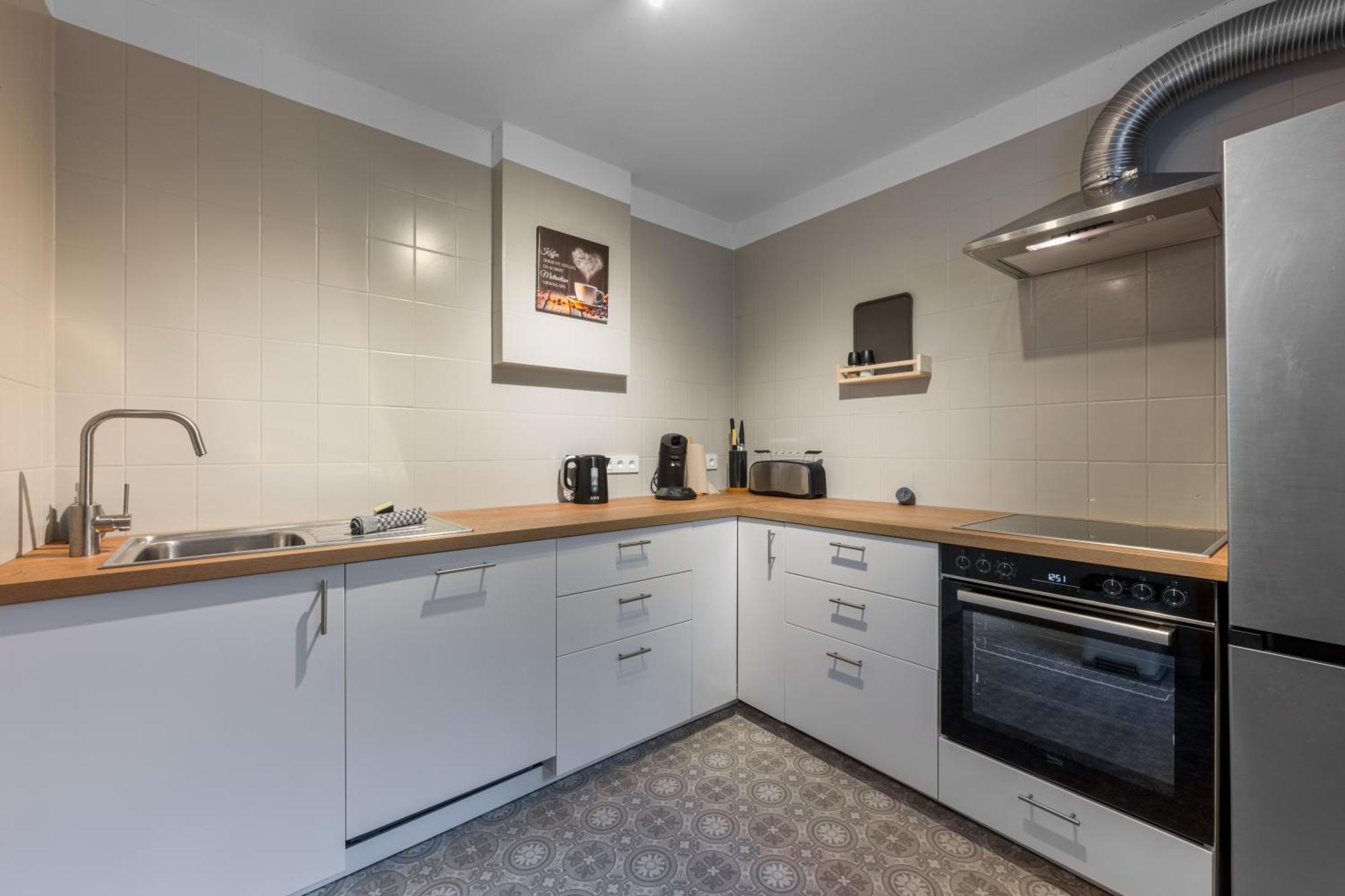 Exklusive Und Grosszuegige Wohnung 140 Qm In Magdeburg Top-Lage Mit Kicker Fuer Bis Zu 8 Personen Exterior foto